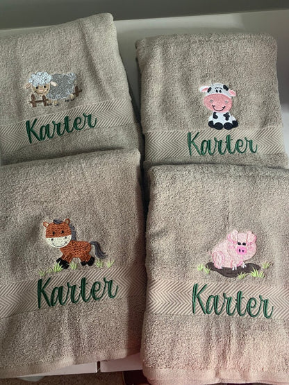 Farm Animal Towels | Machine Embroidery | Monogrammed Towels | Hand Towels | Home Decor | Red Barn Towel | Old Mac Donald towels