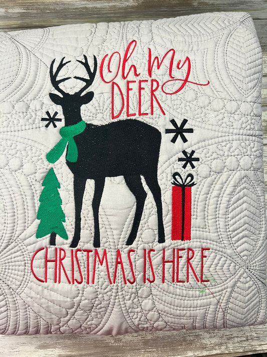 Christmas Quilt |  Embroidery | Deer Quilt Christmas Movie  Watching Quilt | Personalized Christmas Quilt | Custom Quilt |  Matelassé