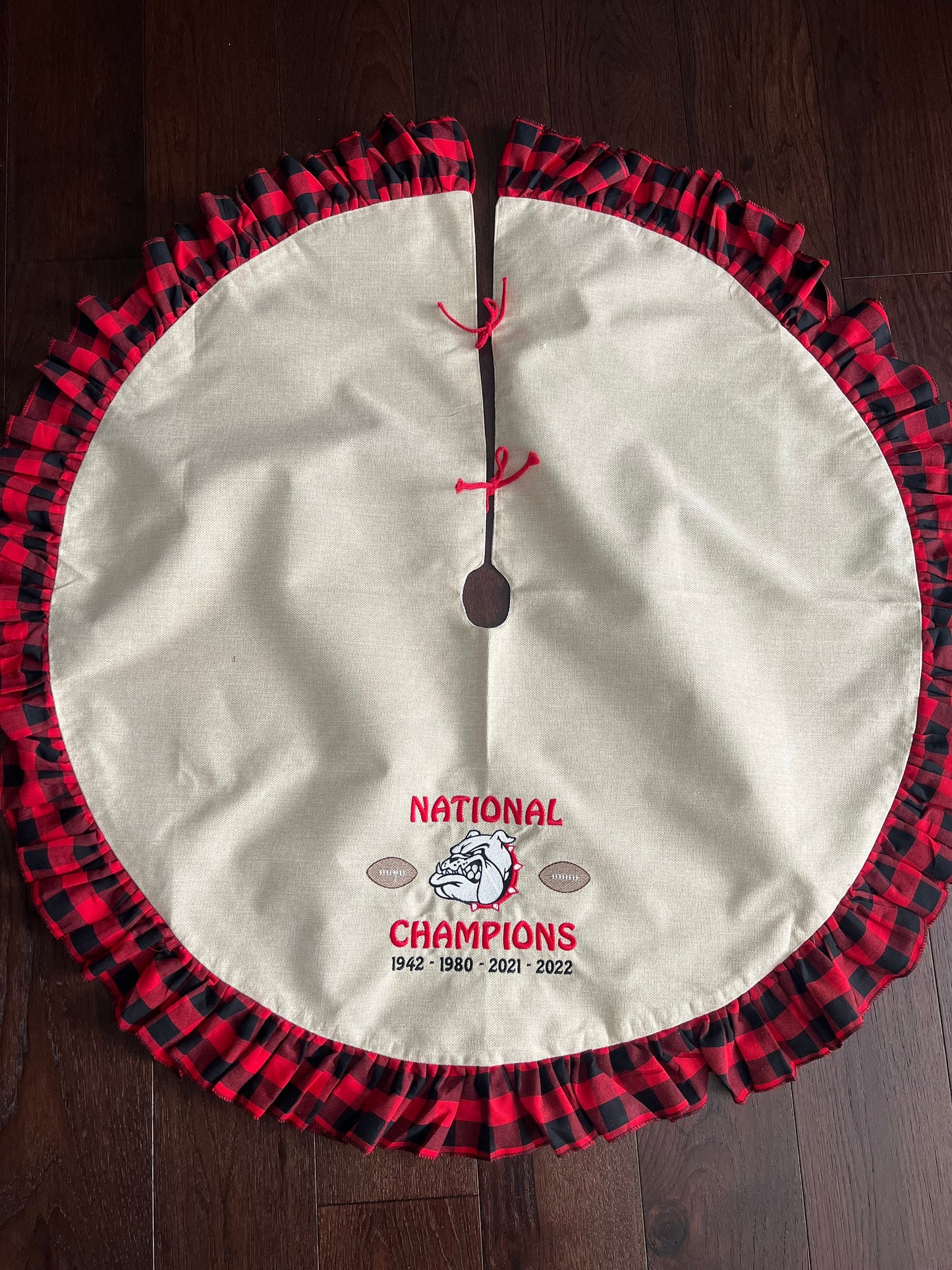 Christmas Tree Skirt | Bulldog Tree Skirt | Football | Embroidery | Georgia tree skirt | You Design and Personalize | Matelassé