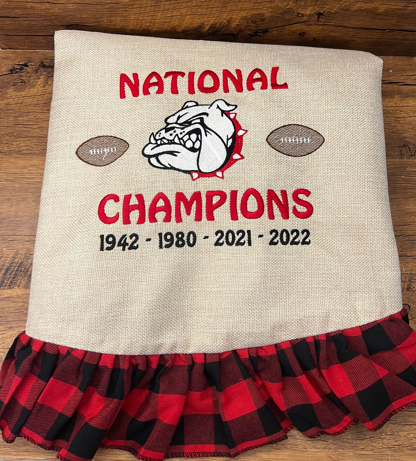 Christmas Tree Skirt | Bulldog Tree Skirt | Football | Embroidery | Georgia tree skirt | You Design and Personalize | Matelassé